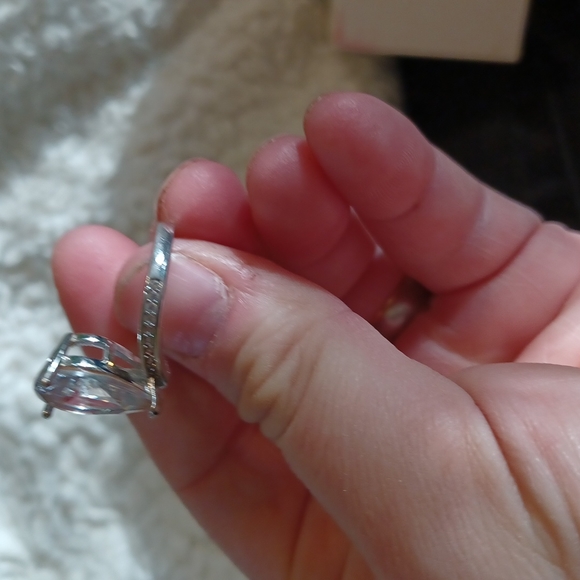 Ring - Picture 2 of 3